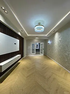 Satılır 2 otaqlı mənzil 90 m²