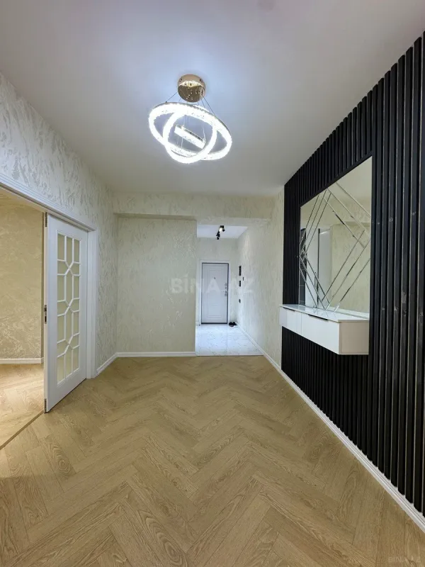 Satılır 2 otaqlı mənzil 90 m²