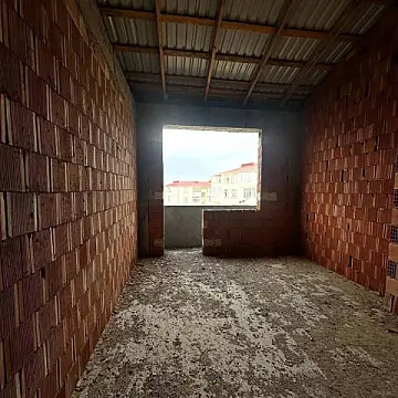 Satılır 3 otaqlı mənzil 98 m²