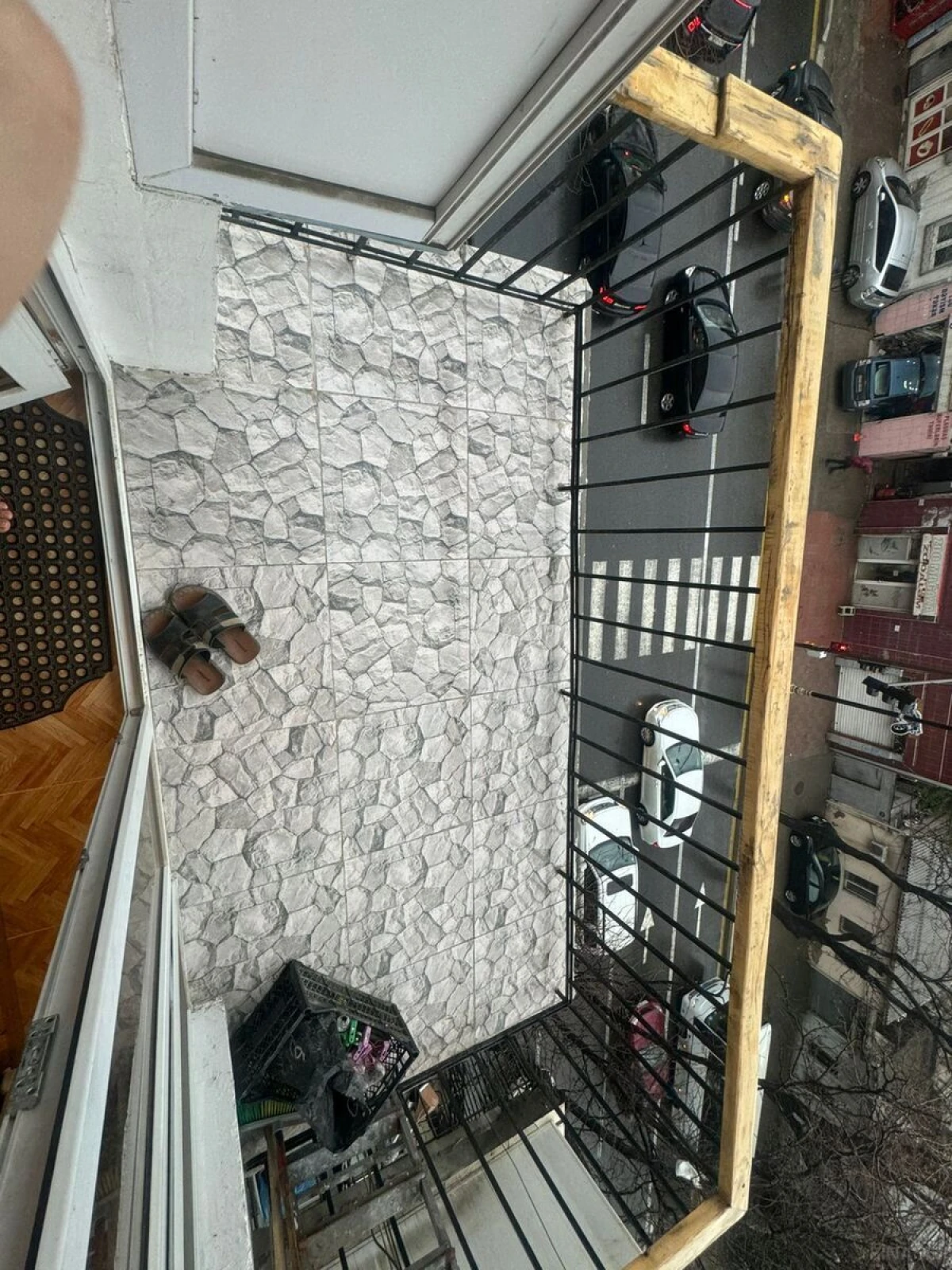 Kirayə verilir 4 otaqlı mənzil 130 m²