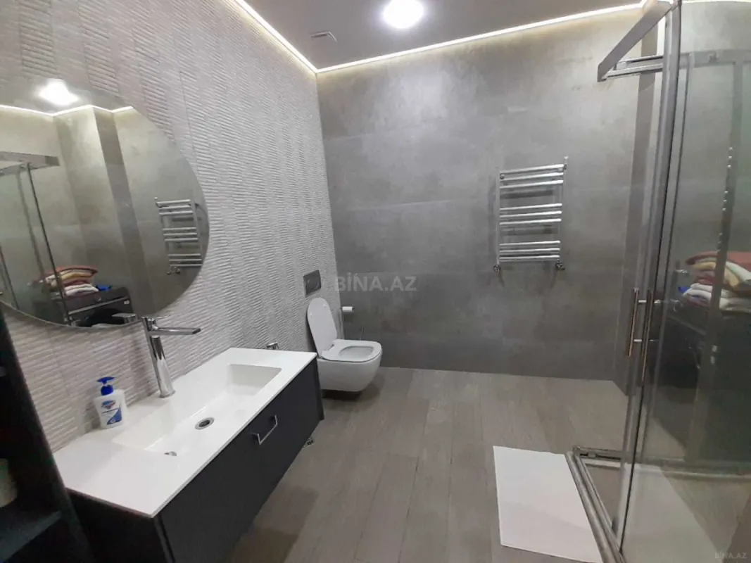 Kirayə verilir 3 otaqlı mənzil 135 m²