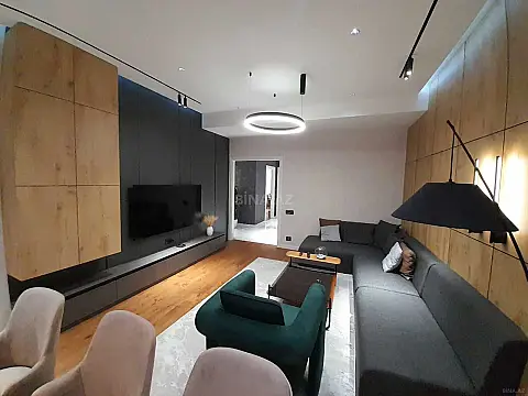 Kirayə verilir 3 otaqlı mənzil 135 m²