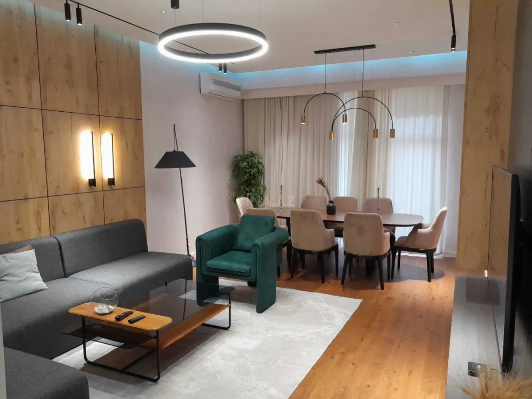 Kirayə verilir 3 otaqlı mənzil 135 m²