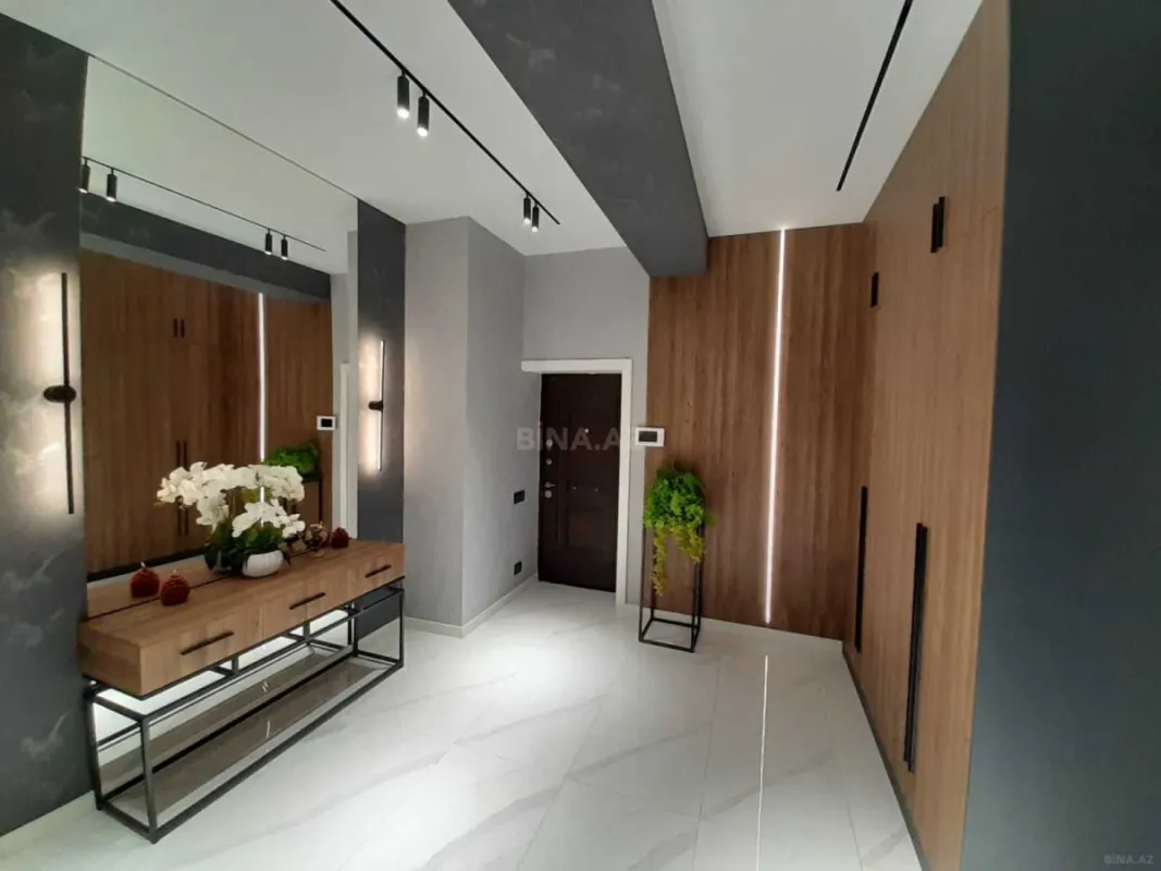 Kirayə verilir 3 otaqlı mənzil 135 m²