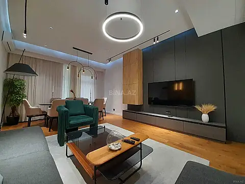 Kirayə verilir 3 otaqlı mənzil 135 m²