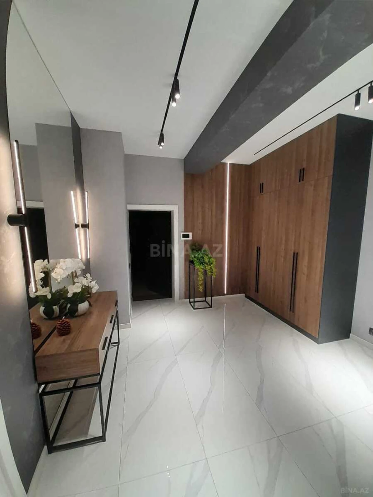 Kirayə verilir 3 otaqlı mənzil 135 m²