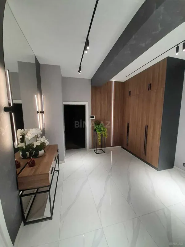 Kirayə verilir 3 otaqlı mənzil 135 m²
