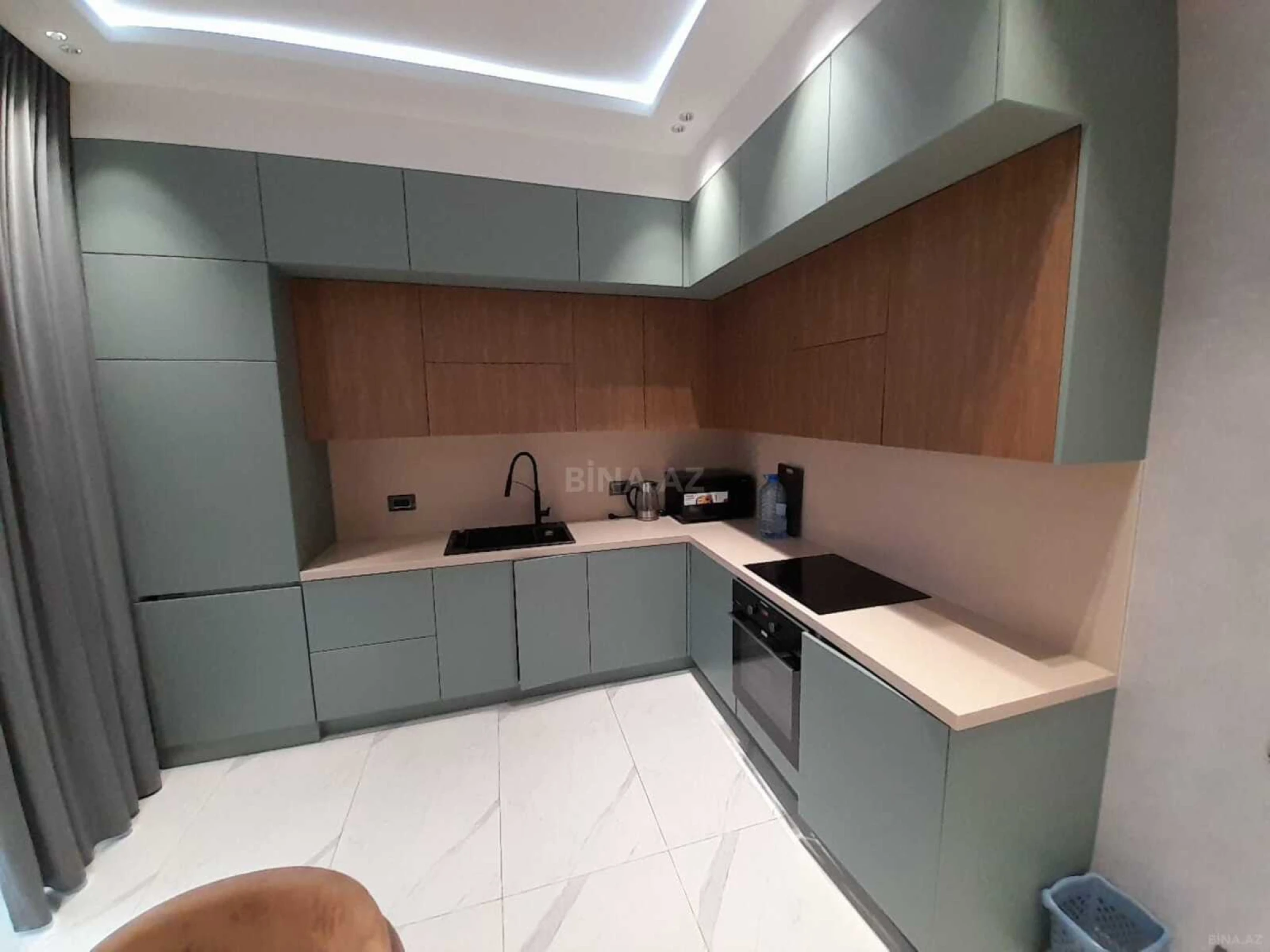 Kirayə verilir 3 otaqlı mənzil 135 m²