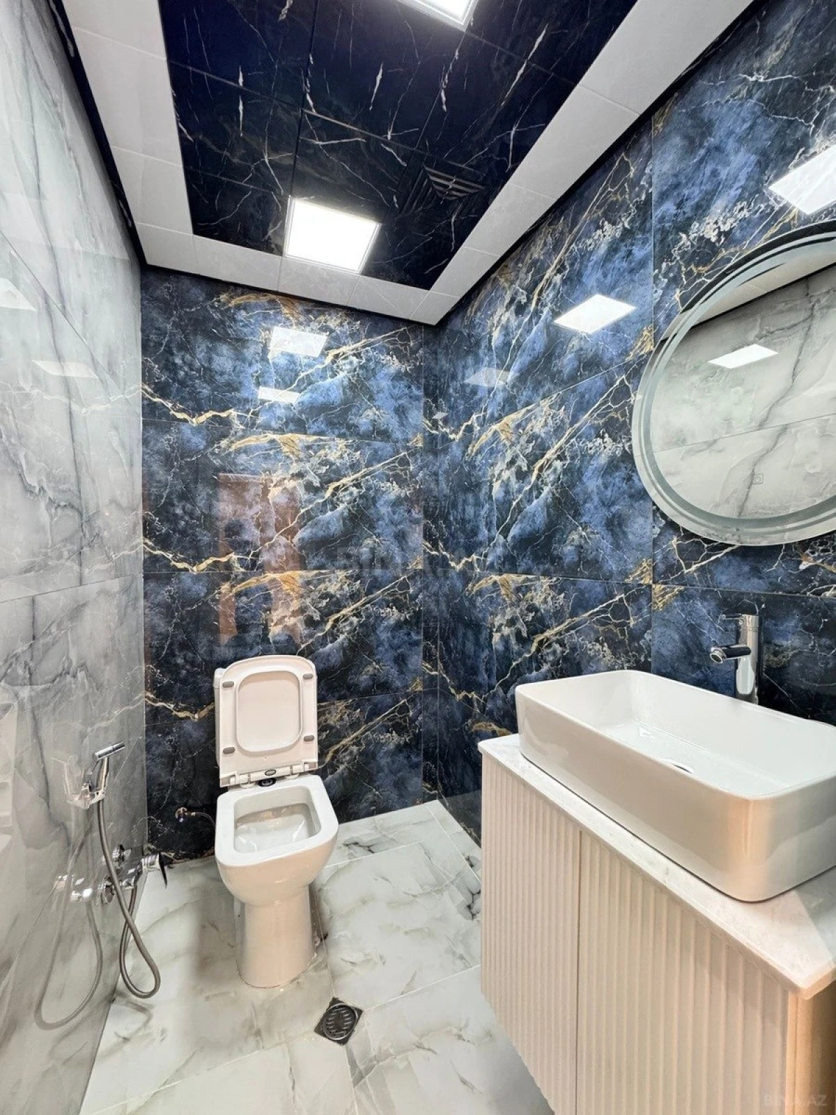 Satılır 3 otaqlı mənzil 115 m²