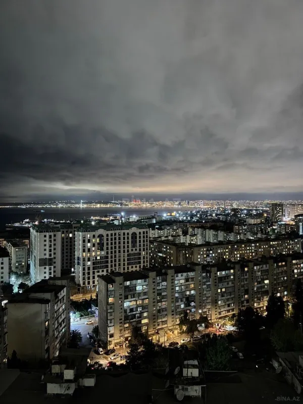 Satılır 3 otaqlı mənzil 115 m²