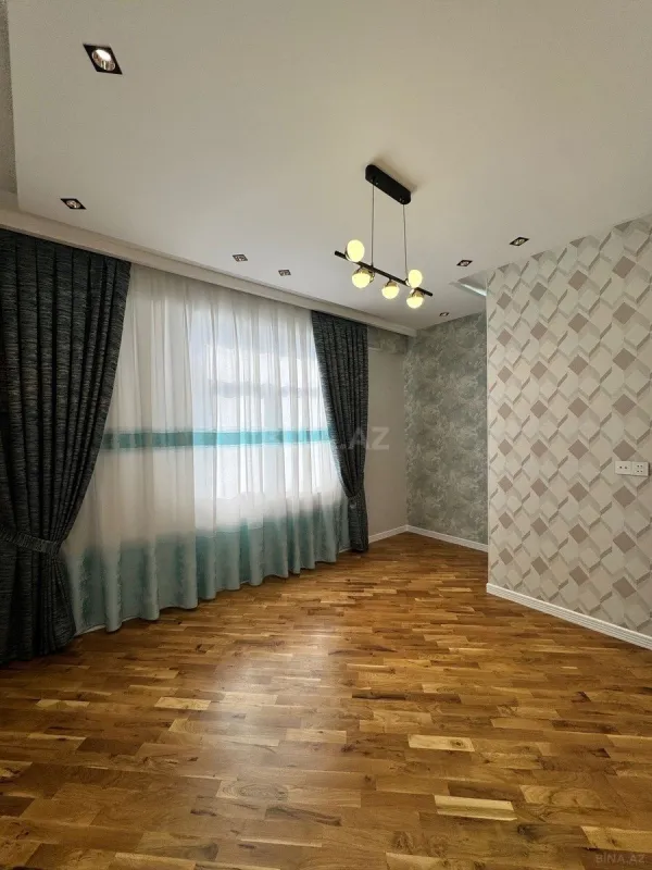 Satılır 3 otaqlı mənzil 115 m²