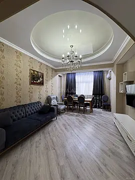 Satılır 3 otaqlı mənzil 110 m²