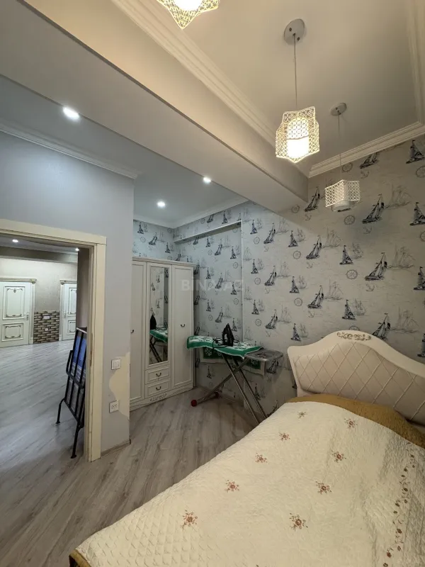 Satılır 3 otaqlı mənzil 110 m²