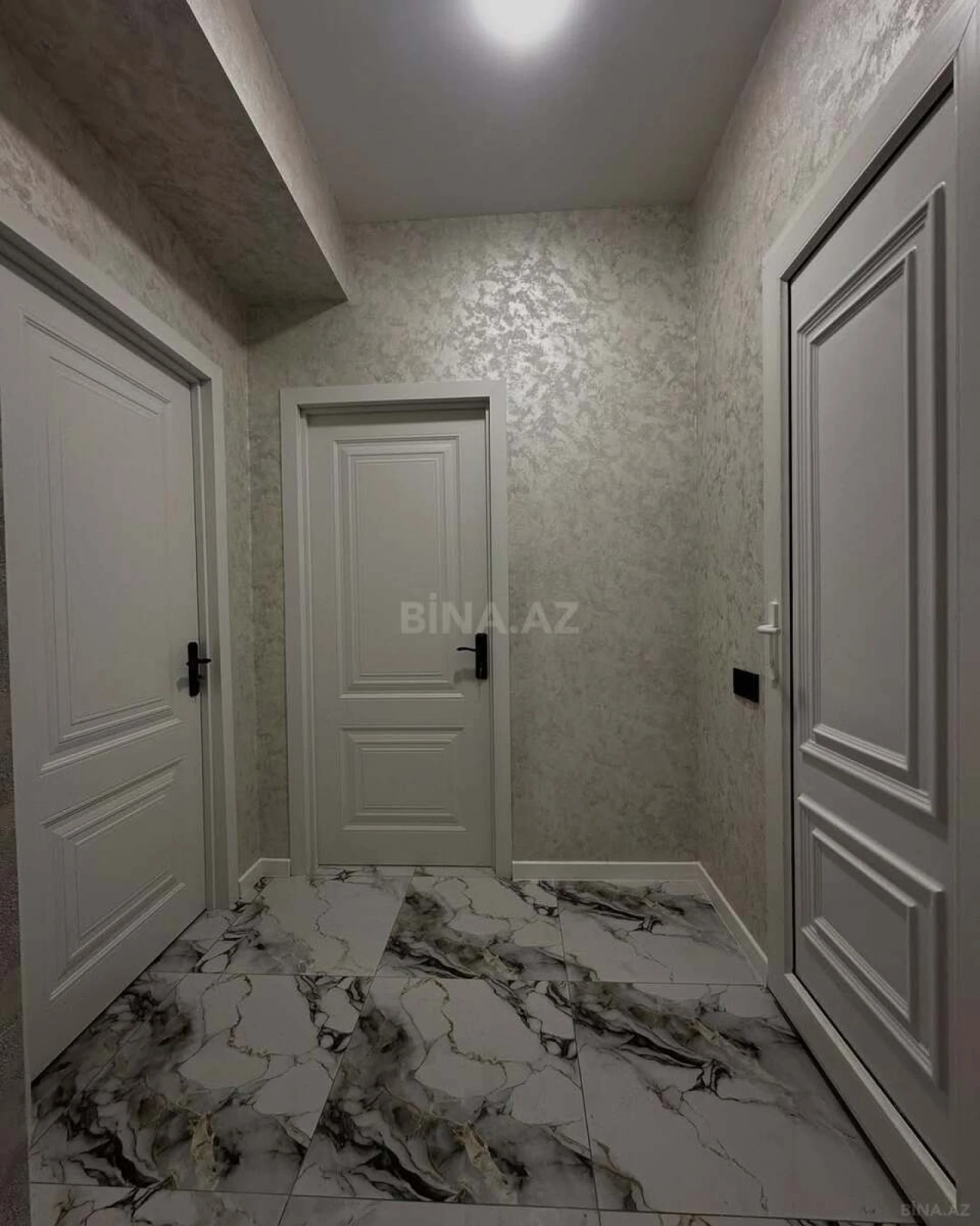 Satılır 2 otaqlı mənzil 44 m²