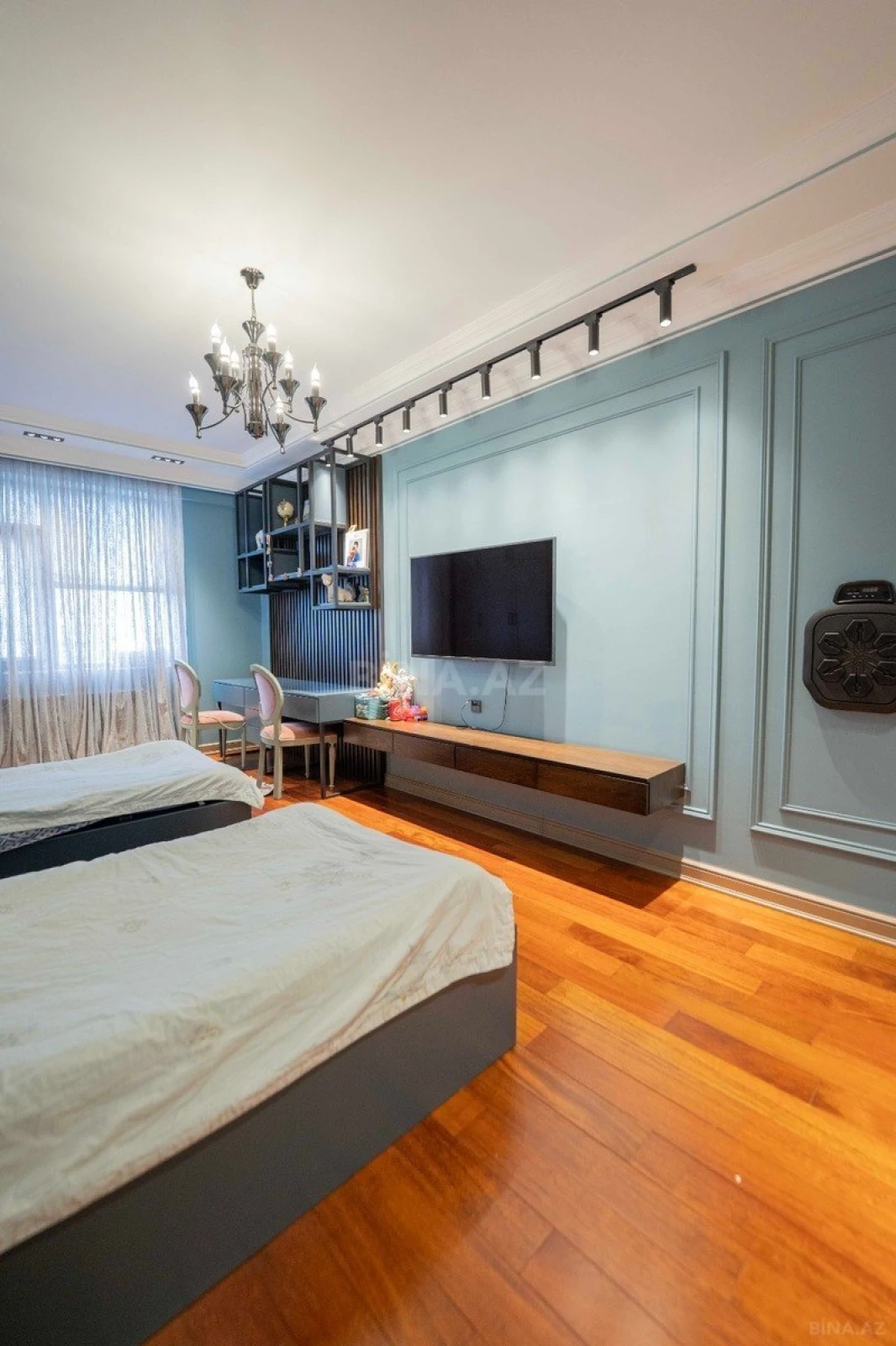 Satılır 3 otaqlı mənzil 160 m²