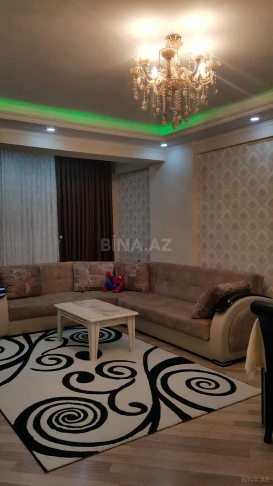Satılır 2 otaqlı mənzil 75 m²