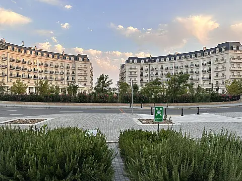 Kirayə verilir obyekt 147 m²