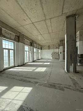 Kirayə verilir obyekt 147 m²