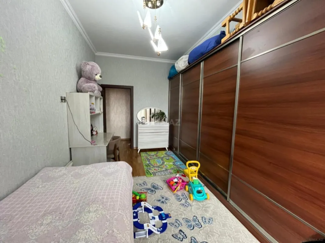 Satılır 3 otaqlı mənzil 110 m²