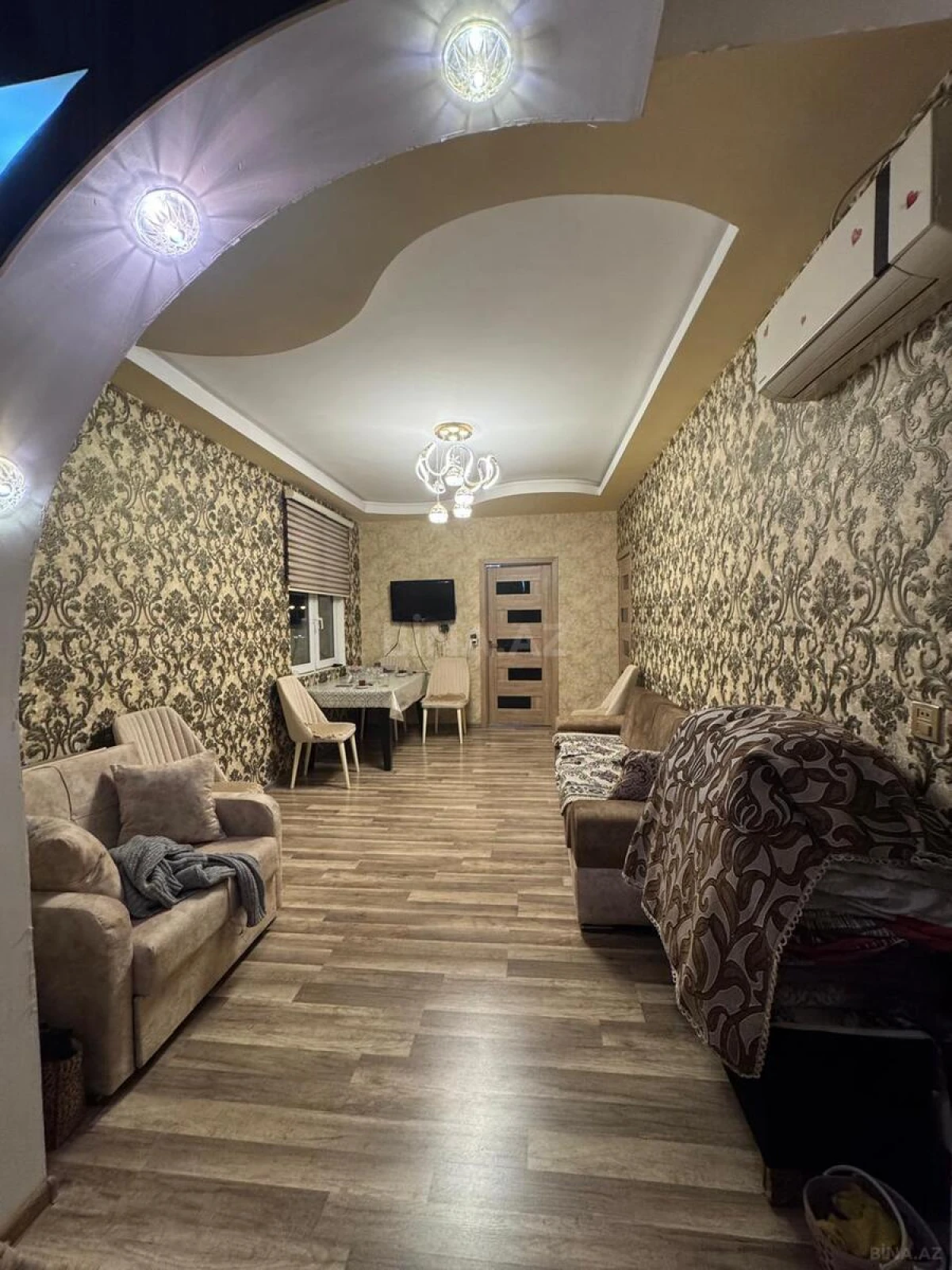 Satılır 2 otaqlı mənzil 60 m²
