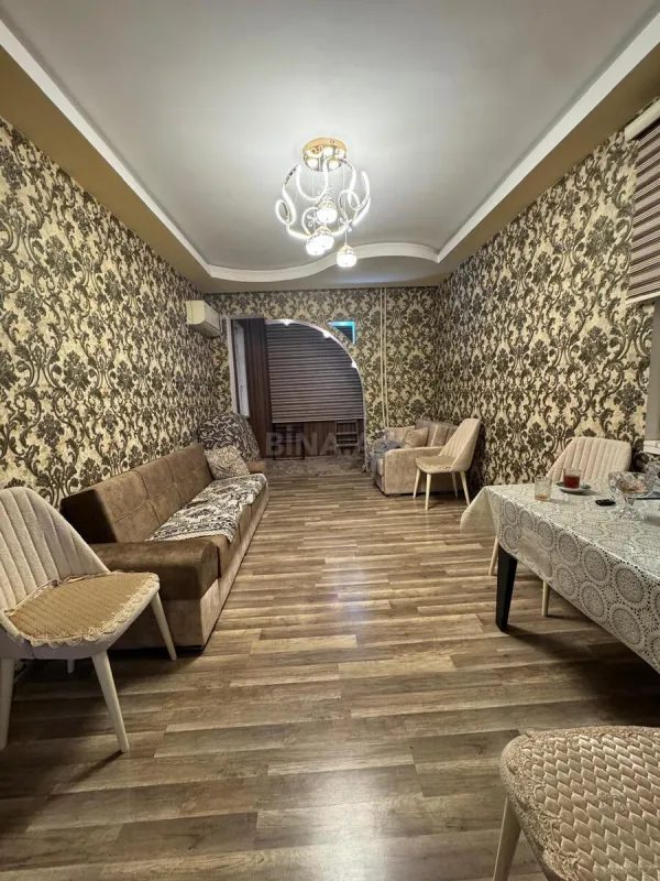 Satılır 2 otaqlı mənzil 60 m²