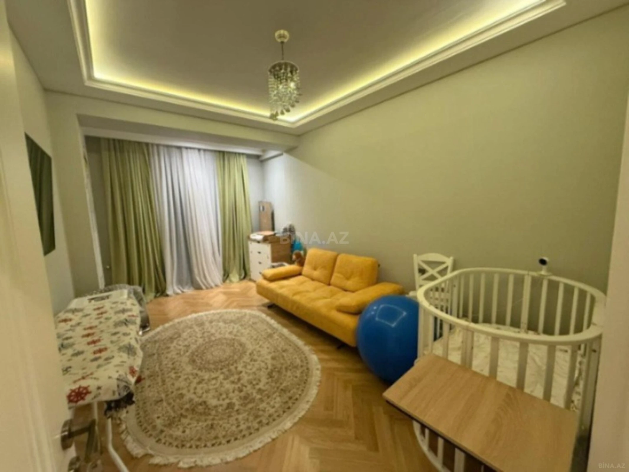 Satılır 3 otaqlı mənzil 90 m²