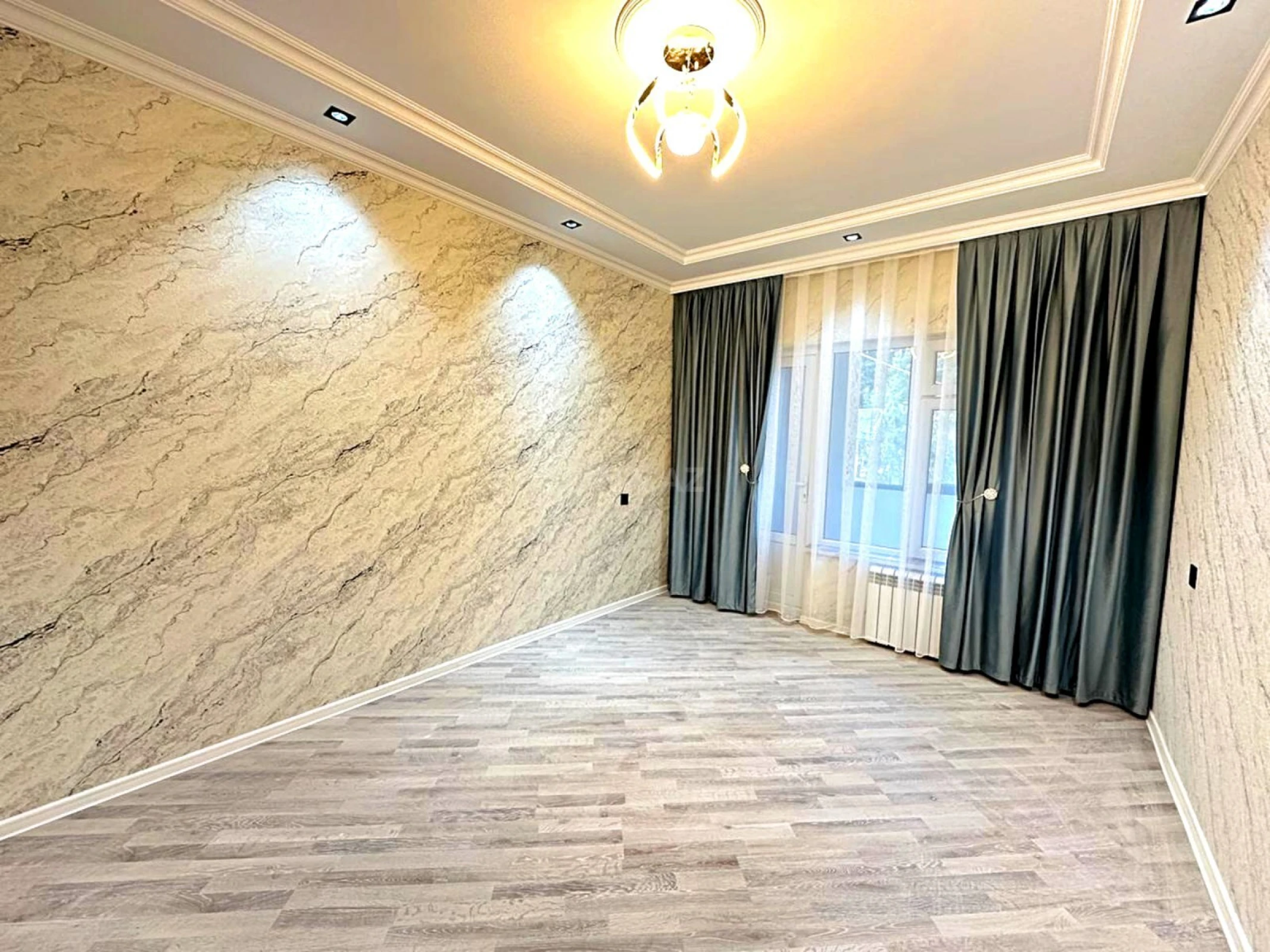 Satılır 2 otaqlı mənzil 60 m²