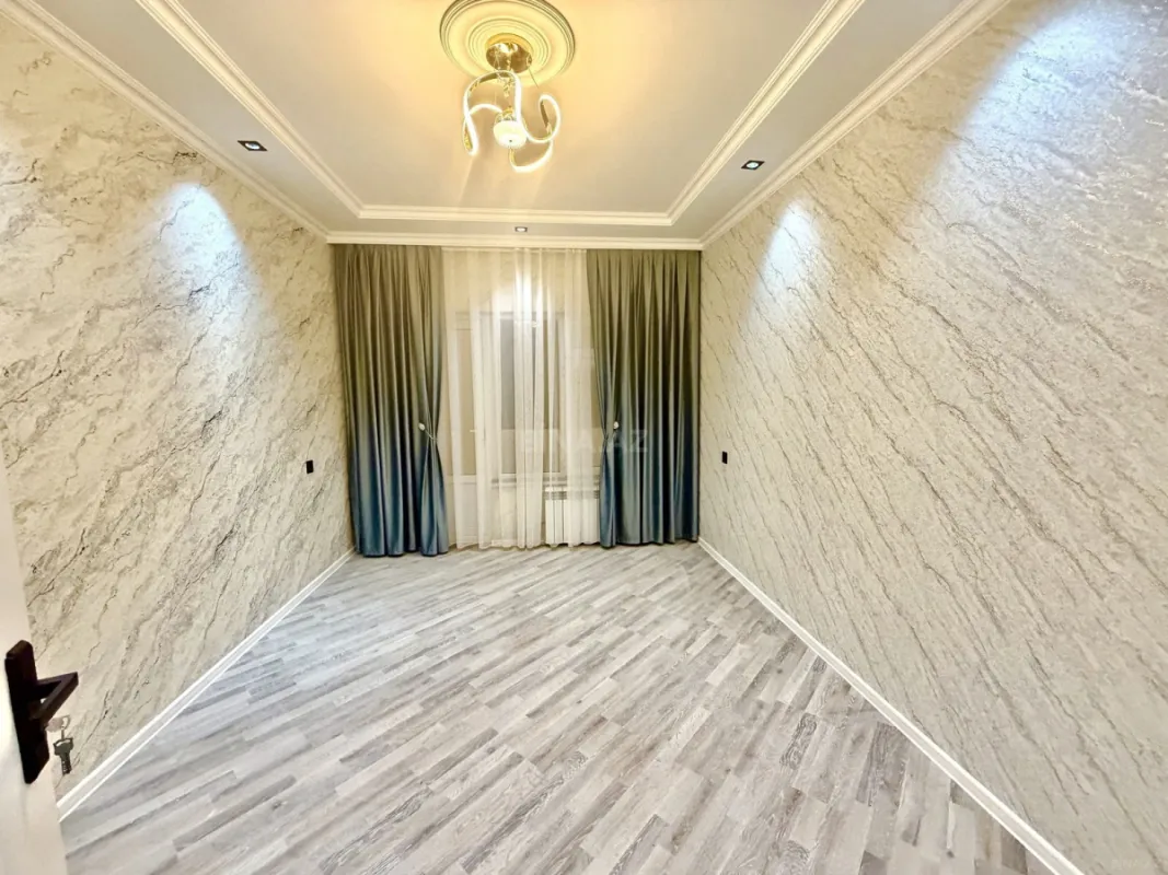 Satılır 2 otaqlı mənzil 60 m²