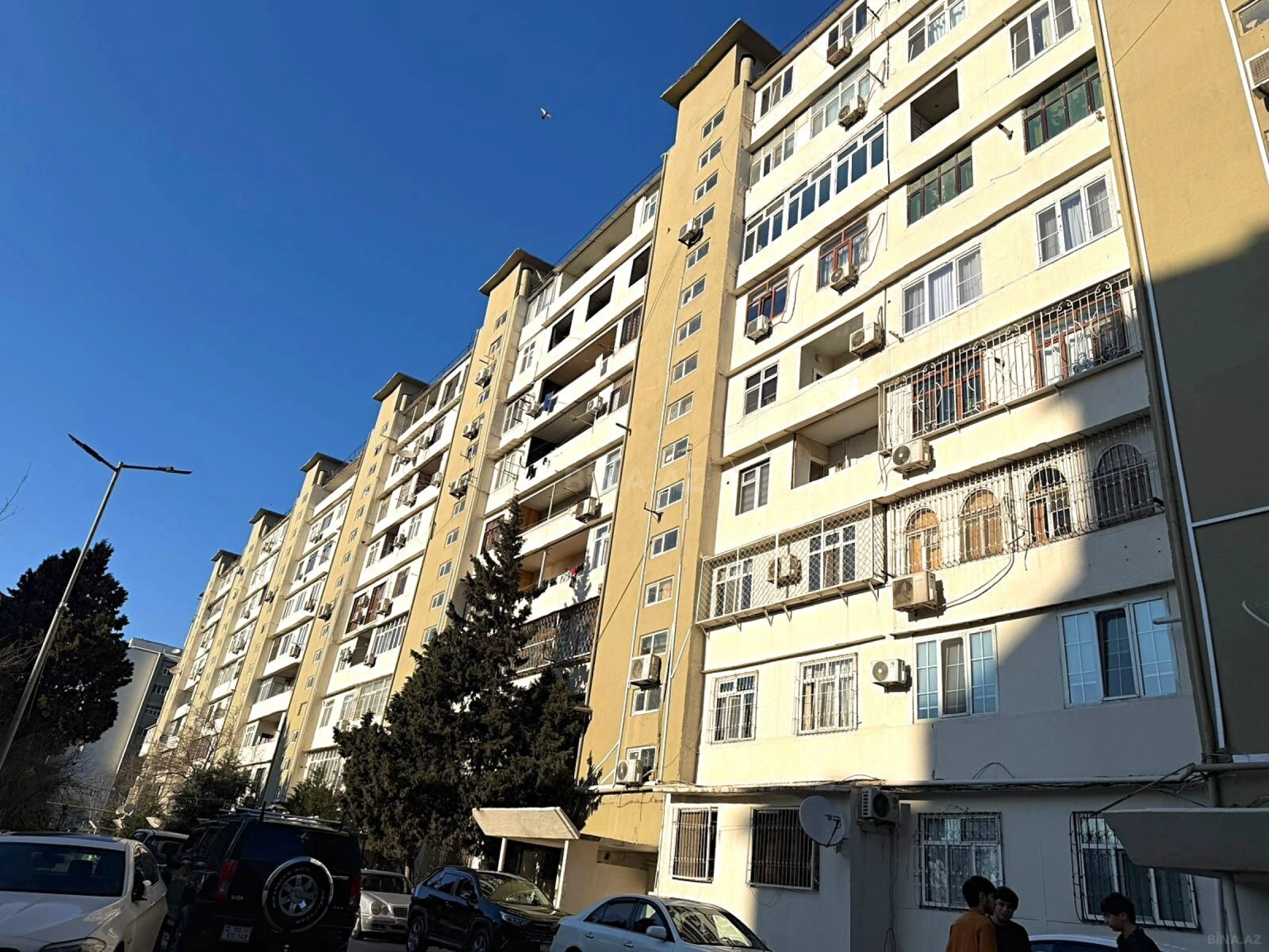 Satılır 2 otaqlı mənzil 60 m²