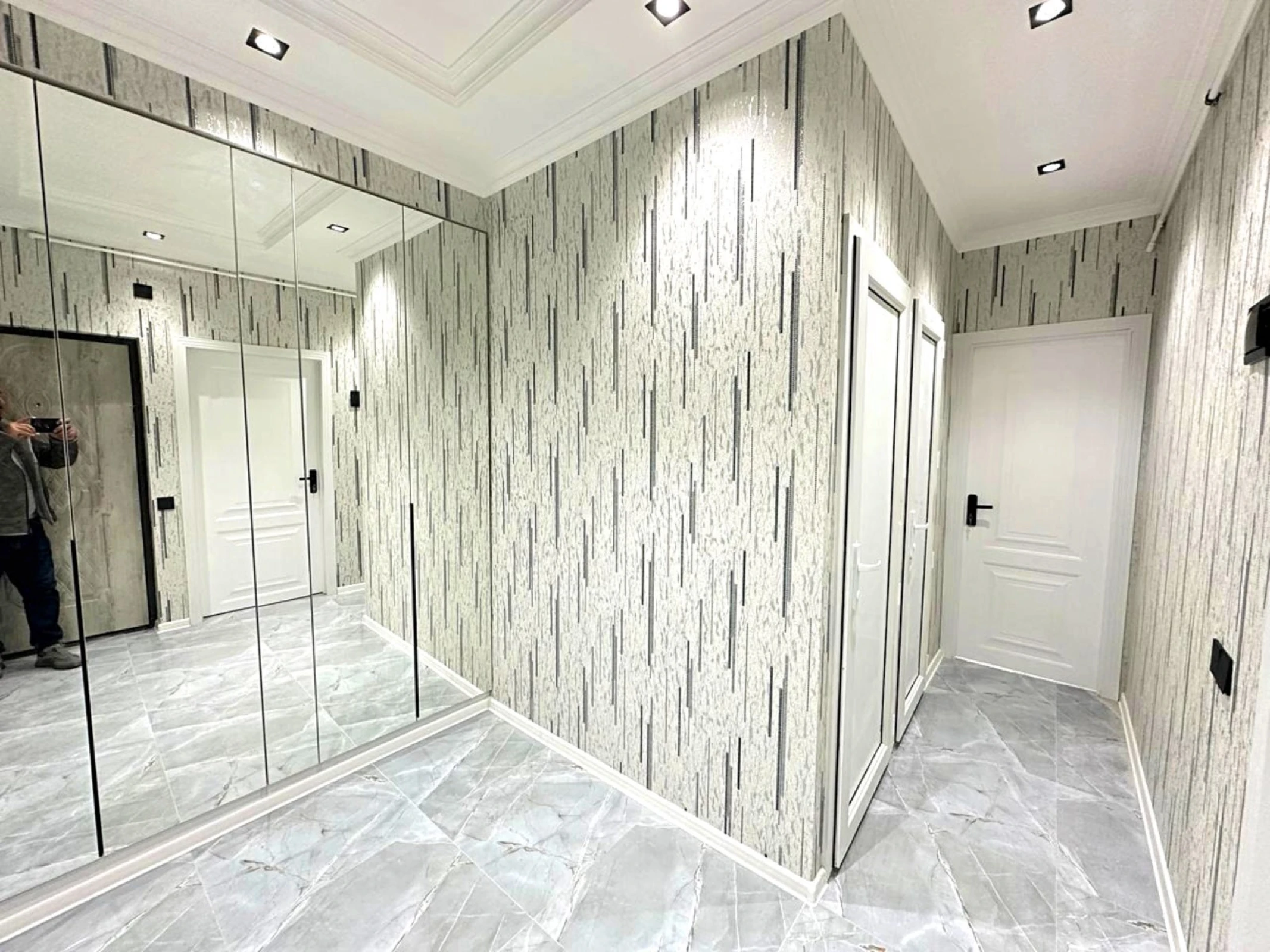 Satılır 2 otaqlı mənzil 60 m²