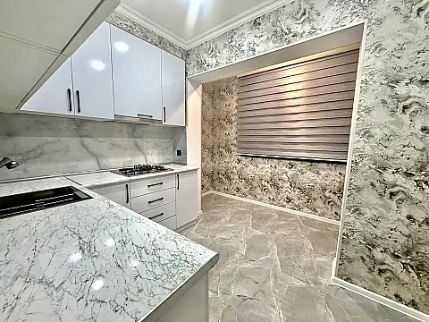 Satılır 2 otaqlı mənzil 60 m²