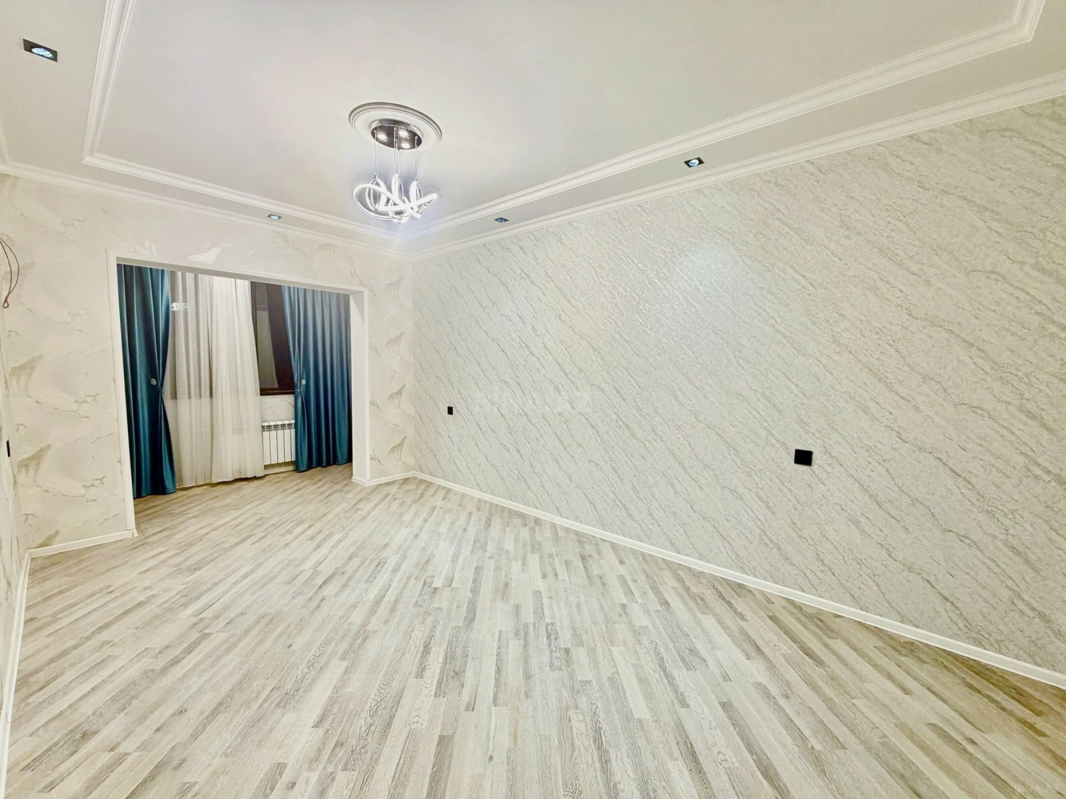 Satılır 2 otaqlı mənzil 60 m²