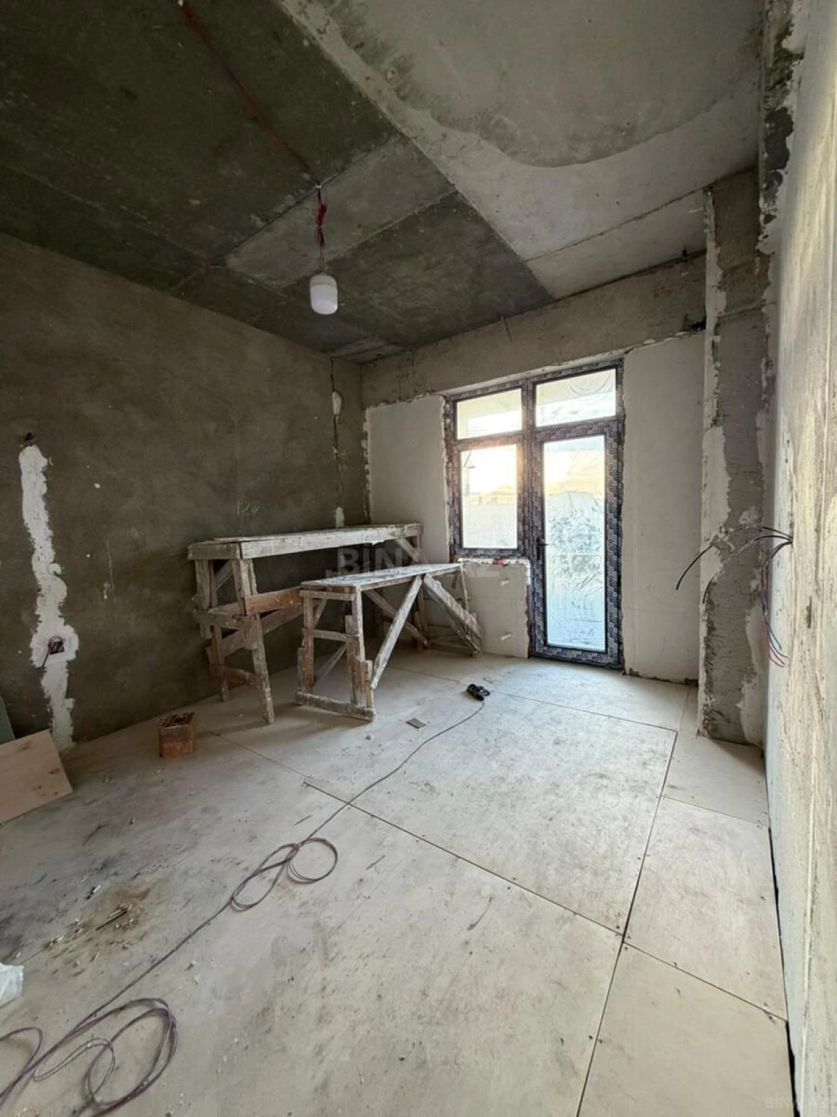 Satılır 2 otaqlı mənzil 66 m²