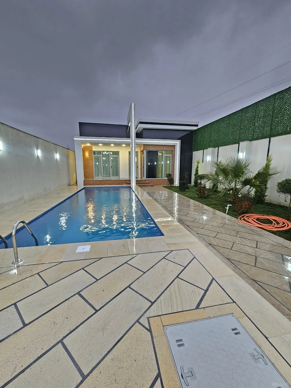 Satılır 4 otaqlı həyət evi 170 m²