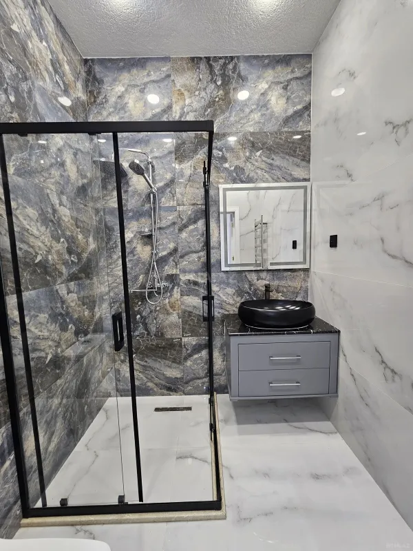 Satılır 4 otaqlı həyət evi 170 m²