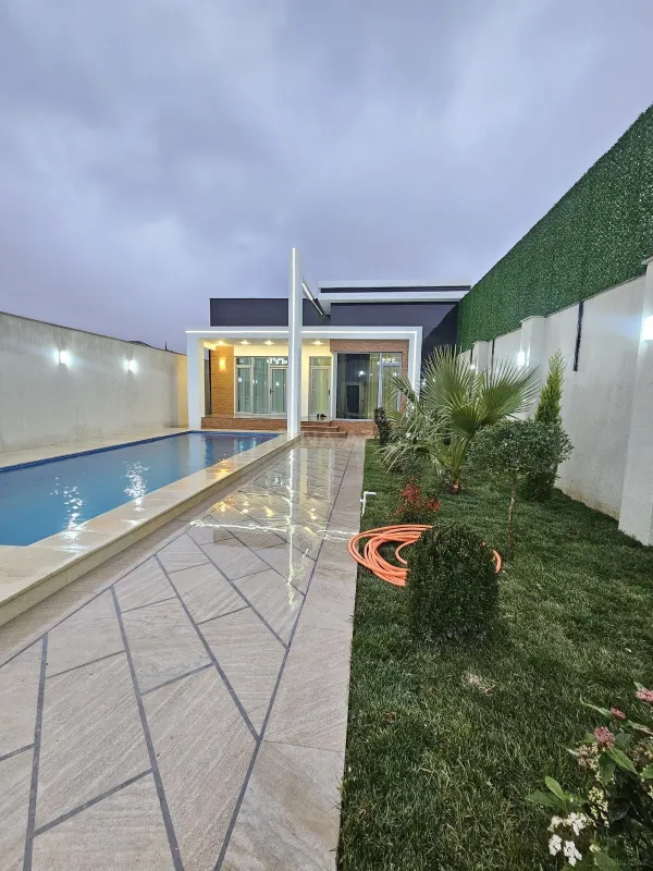 Satılır 4 otaqlı həyət evi 170 m²