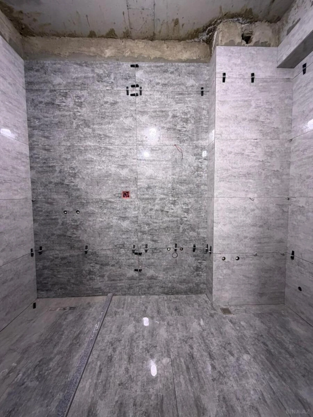 Satılır 2 otaqlı mənzil 66 m²