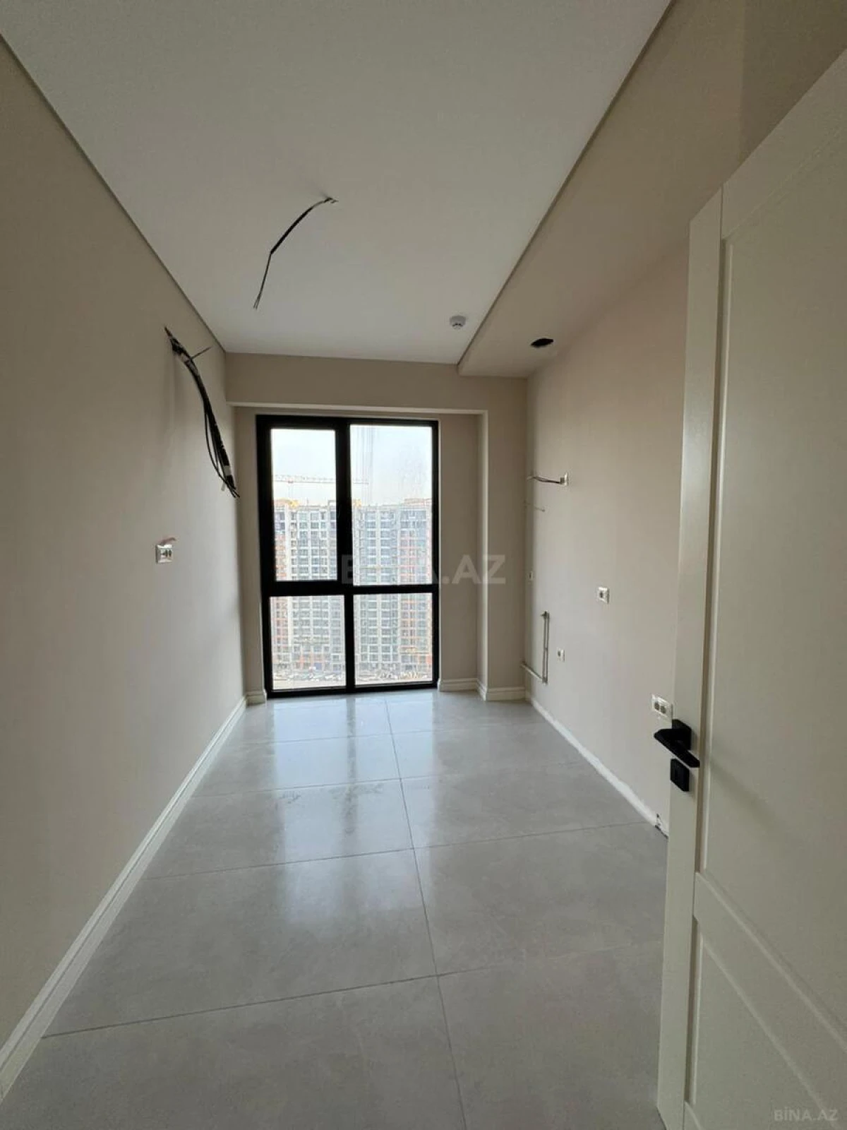 Satılır 2 otaqlı mənzil 68 m²