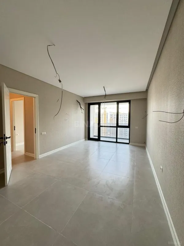 Satılır 2 otaqlı mənzil 68 m²