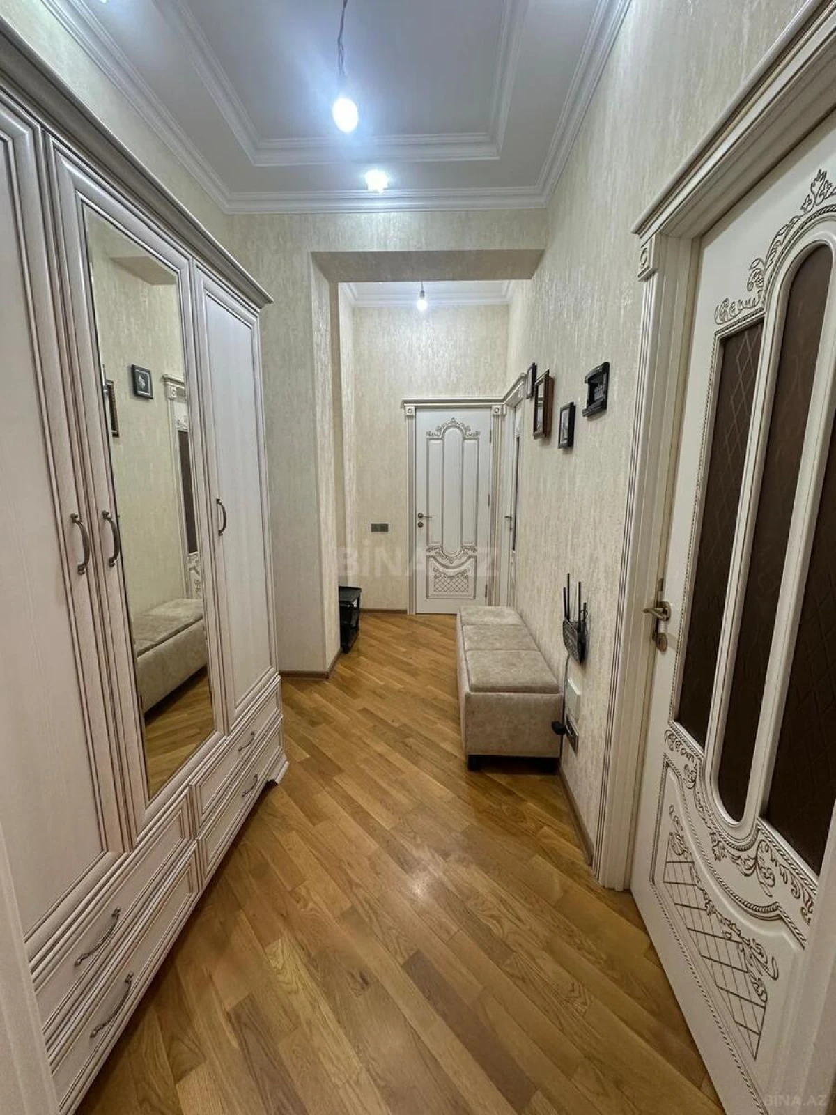 Satılır 2 otaqlı mənzil 88 m²