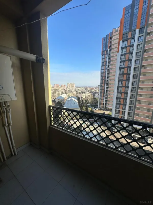 Satılır 2 otaqlı mənzil 88 m²