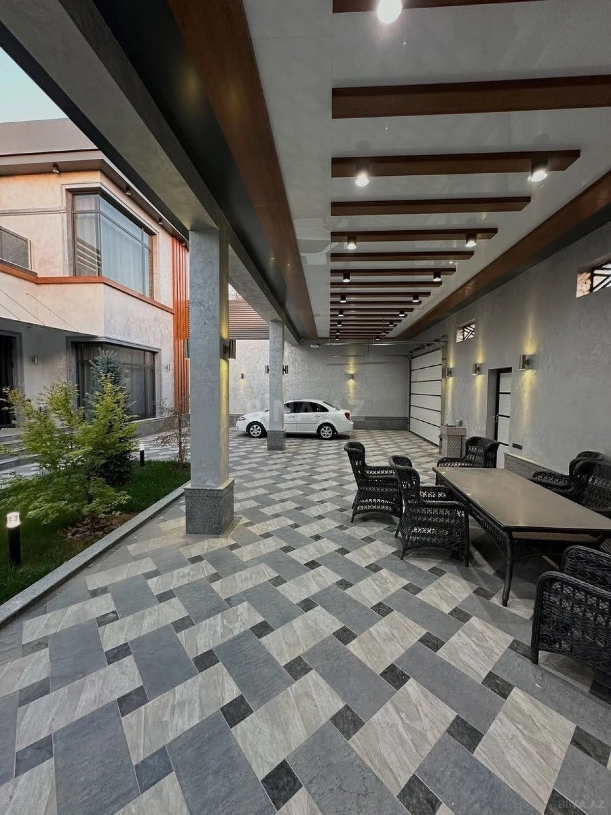 Kirayə verilir 4 otaqlı həyət evi 380 m²