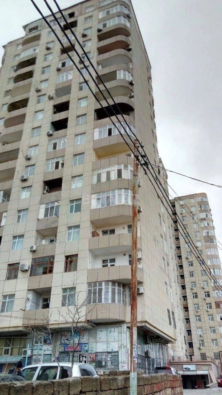 Satılır 3 otaqlı mənzil 110 m²