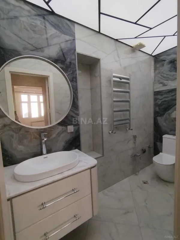 Satılır 4 otaqlı mənzil 170 m²