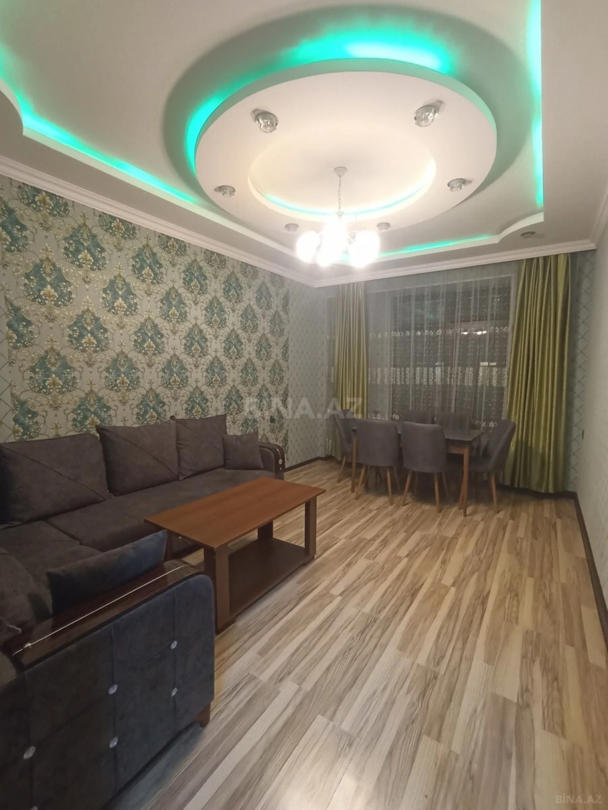 Kirayə verilir 2 otaqlı mənzil 100 m²