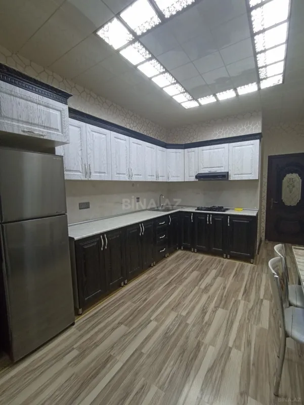 Kirayə verilir 2 otaqlı mənzil 100 m²