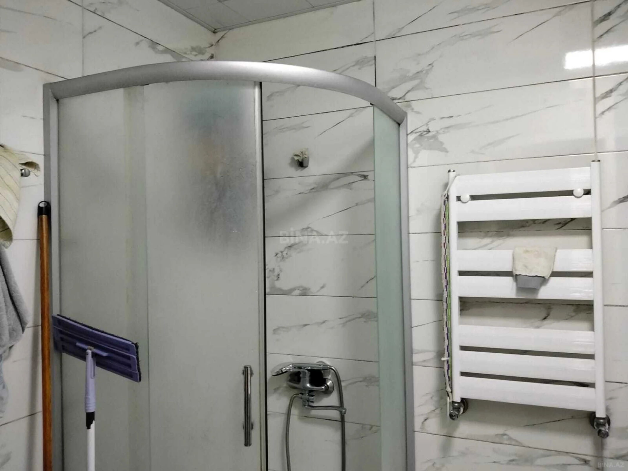 Satılır 4 otaqlı mənzil 140 m²