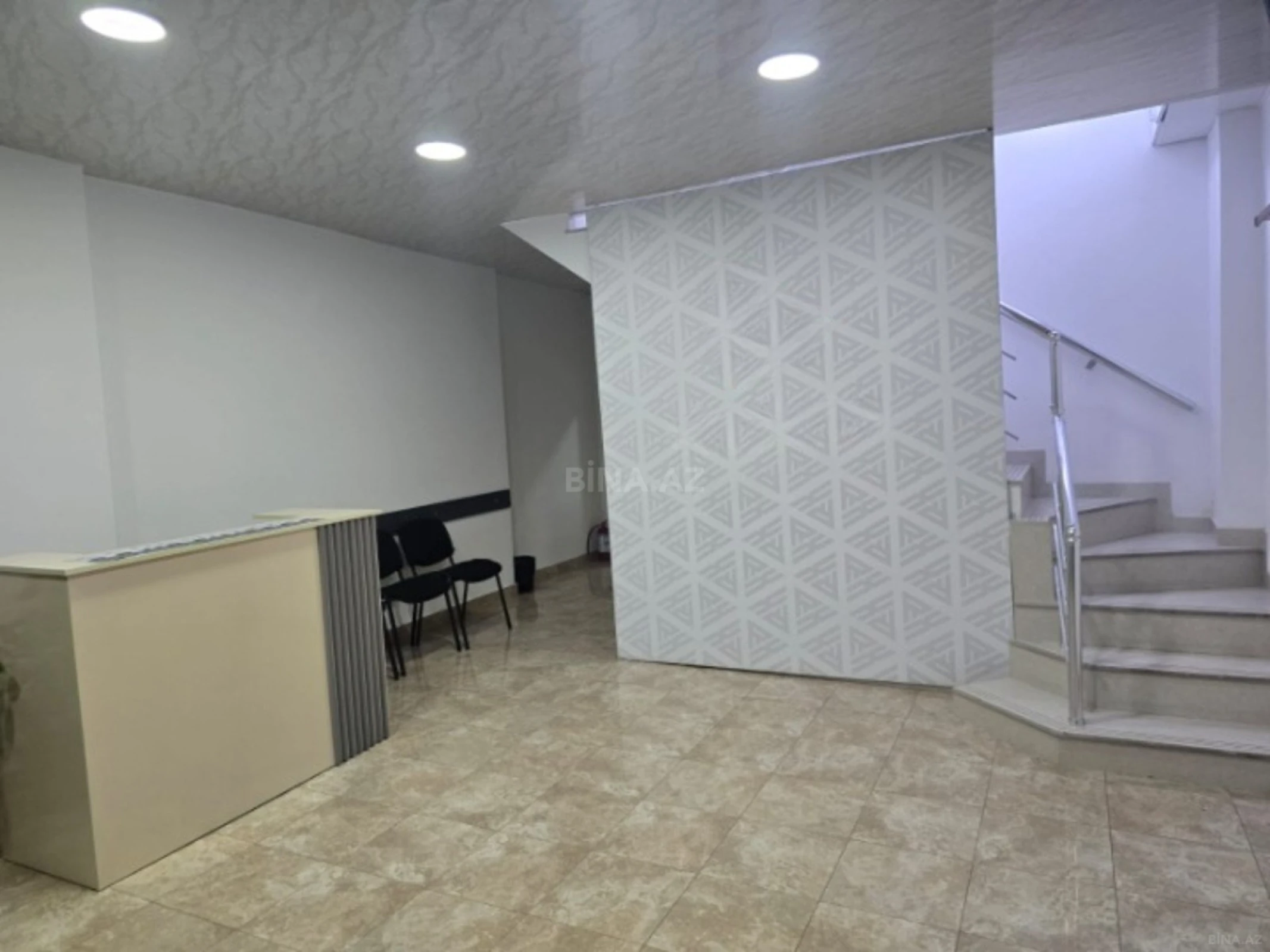 Kirayə verilir 6 otaqlı ofis 250 m²