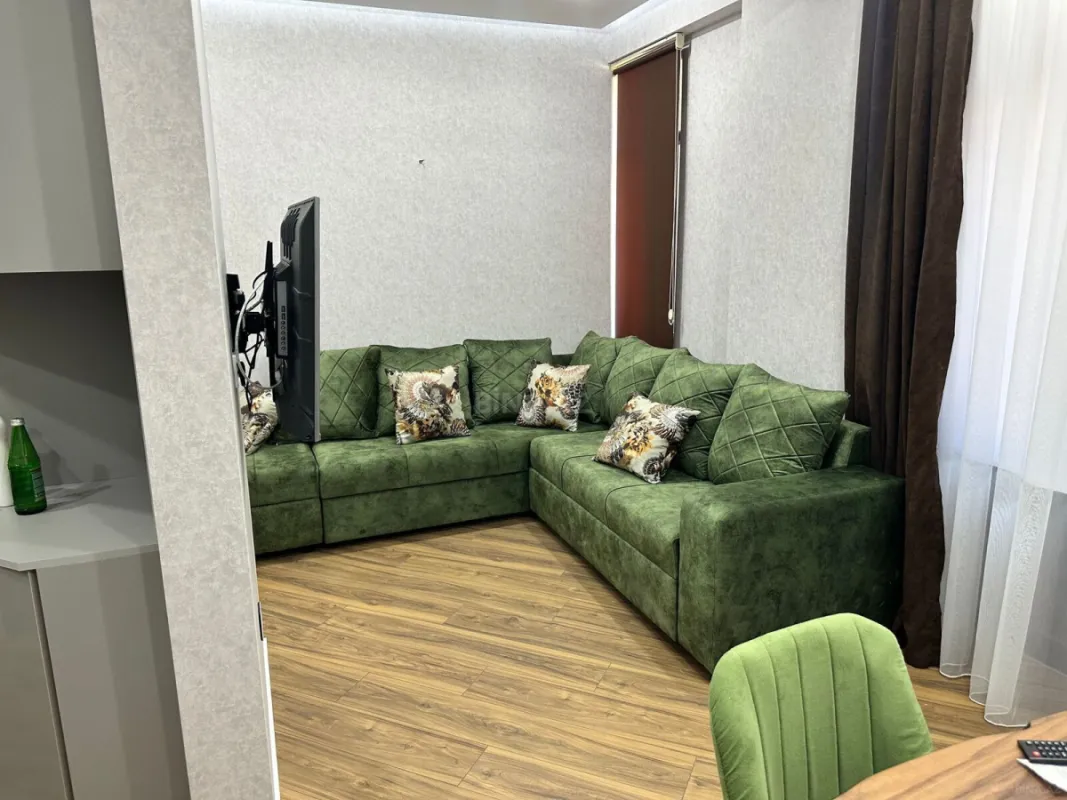Kirayə verilir 2 otaqlı mənzil 65 m²
