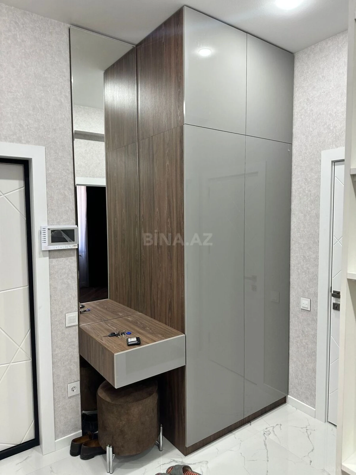 Kirayə verilir 2 otaqlı mənzil 65 m²